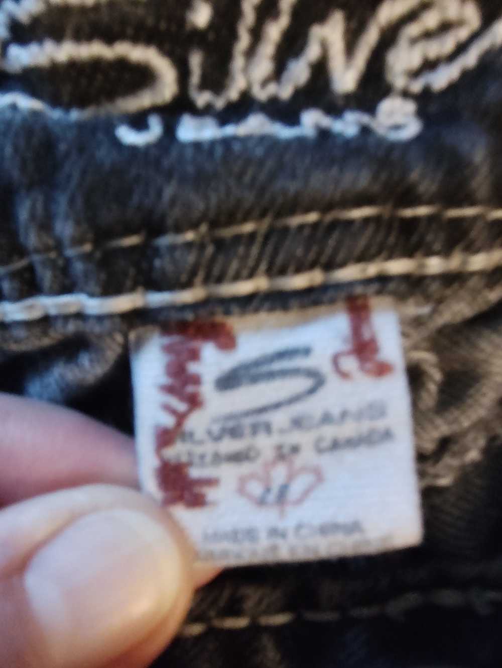 Distressed Dark Wash Silver Denim Cutoff Shorts with Contrast Stitching - Picture 4 of 5